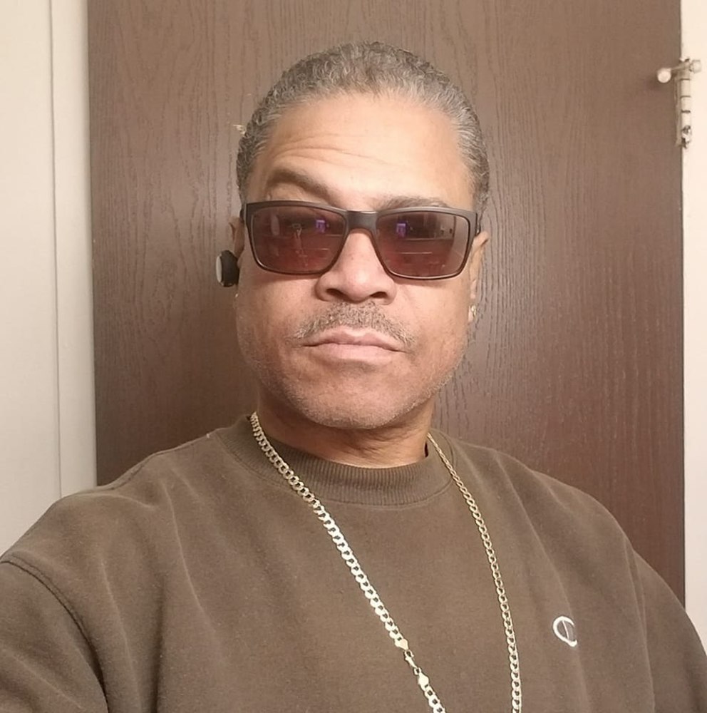 Meet your Posher, Gino